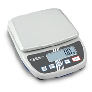 KERN EMS 12K0.1 (12000g/0,1g) digitális asztali mérleg sok funkcióval, adapterrel